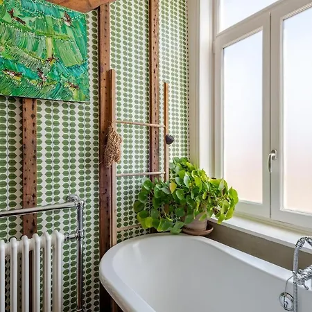 Jolie Maison En Bois Authentique