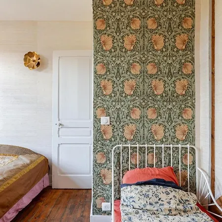 Jolie Maison En Bois Authentique *