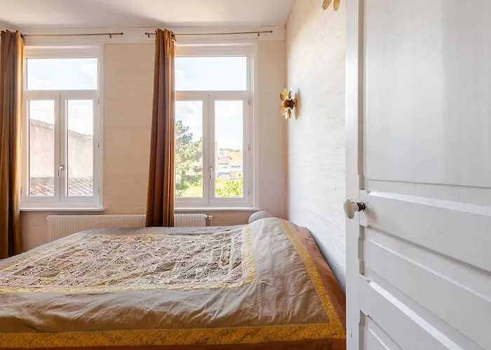 Jolie Maison En Bois Authentique Hébergement de vacances