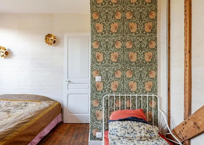 Jolie Maison En Bois Authentique *